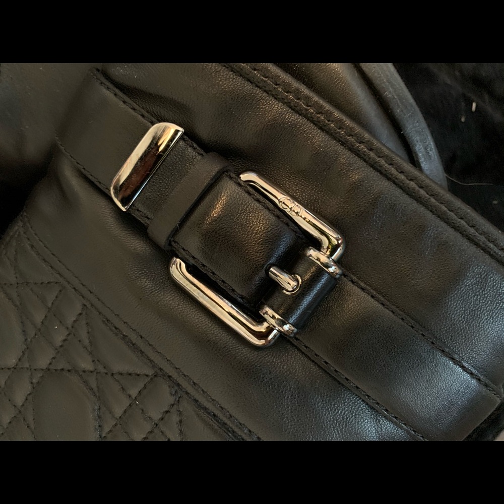 Boot - Picture 3 of 11